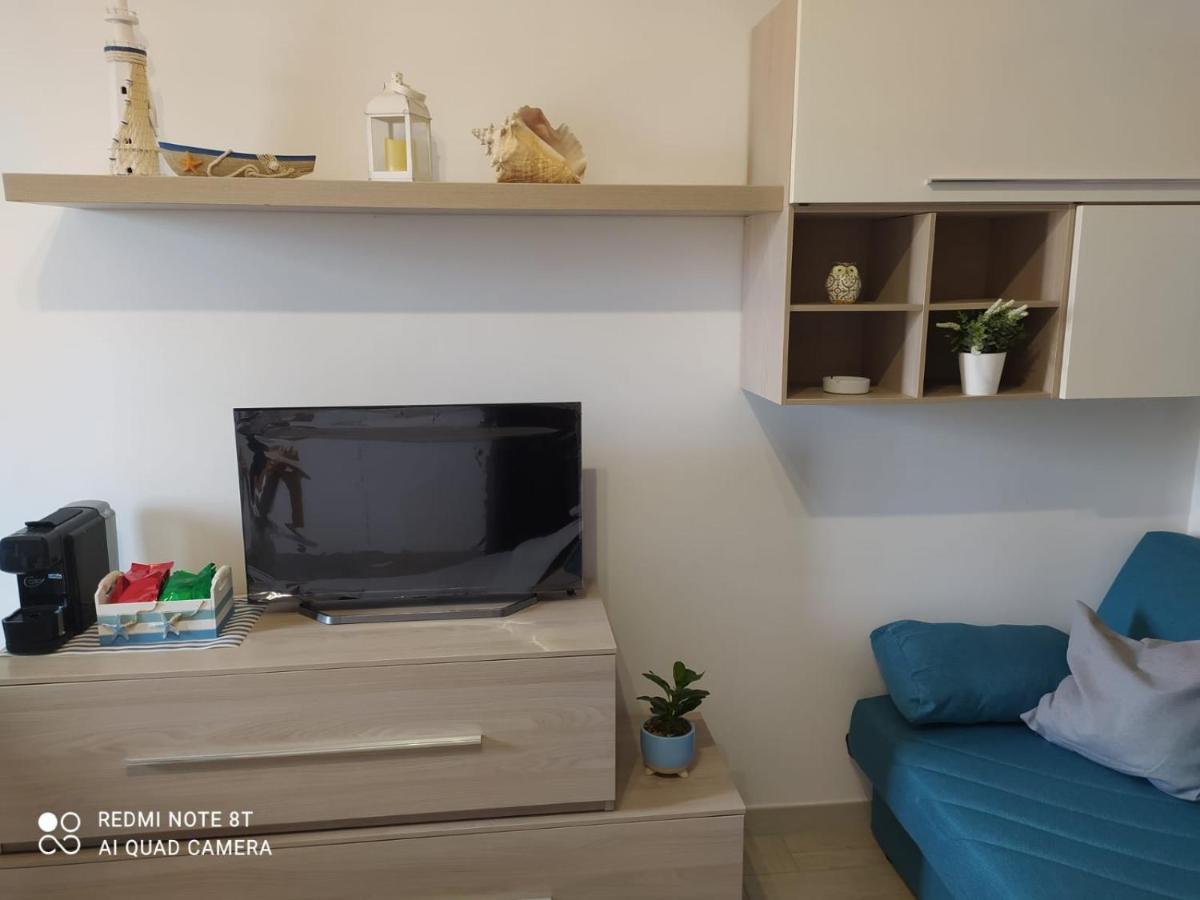 Casa Vacanza Indaco Fiumicino Bagian luar foto