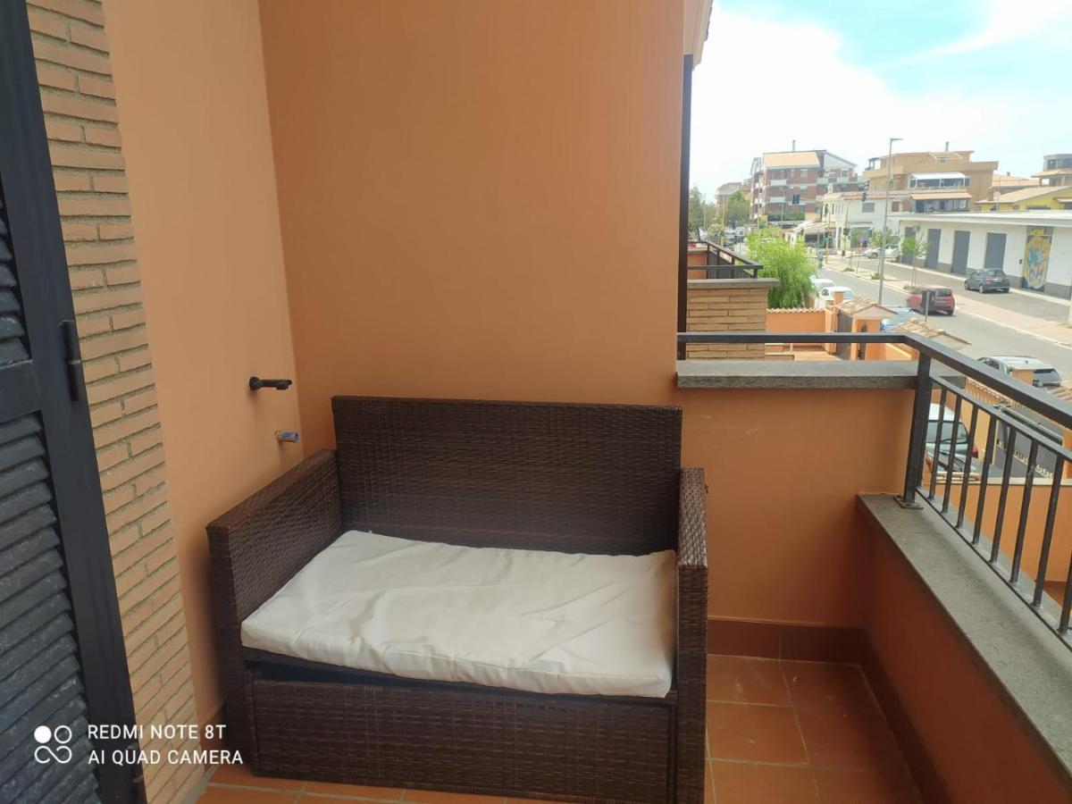 Casa Vacanza Indaco Fiumicino Bagian luar foto
